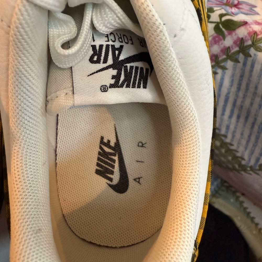 Nike Sneakers White Air Force One White Yellow Plaid Athletic Shoes 8.5 NWOT - Picture 4 of 7